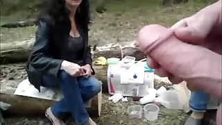 Dojrzała filmy darmowe o seksie kobieta z chłopakiem głaszcząc siebie w domu