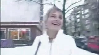 Mężczyźni zerżnęli piękną blondynkę we darmowe filmy ostre wszystkie dziury