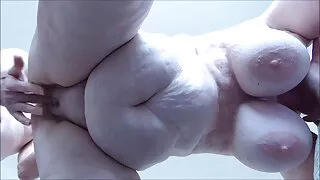 Nastolatki uprawiały seks grupowy z piękną chudą mamuśką sex w pracy darmowe filmy
