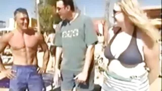 Dwie dziewczyny po głaskanie siebie mają Anal maraton z sex polski darmowy 2 facetami